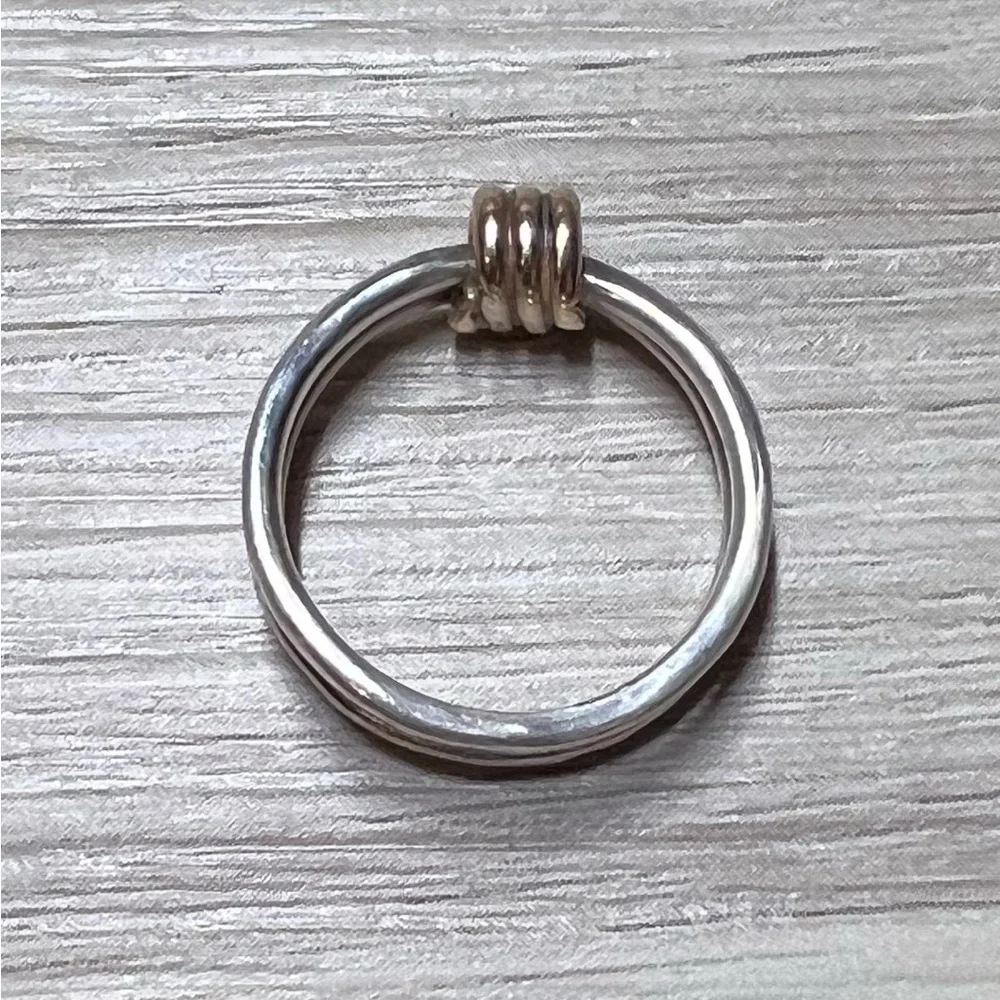 Vintage Designer Ed Levin Sterling Silver & Gold Signature Ring, Size 6 - Picture 6 of 13